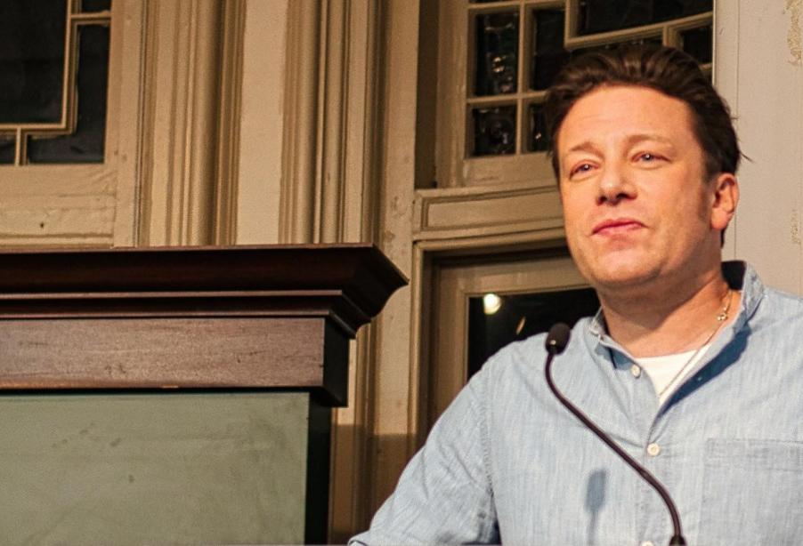 Celebrity chef Jamie Oliver supports Bang In Some Beans campaign  
