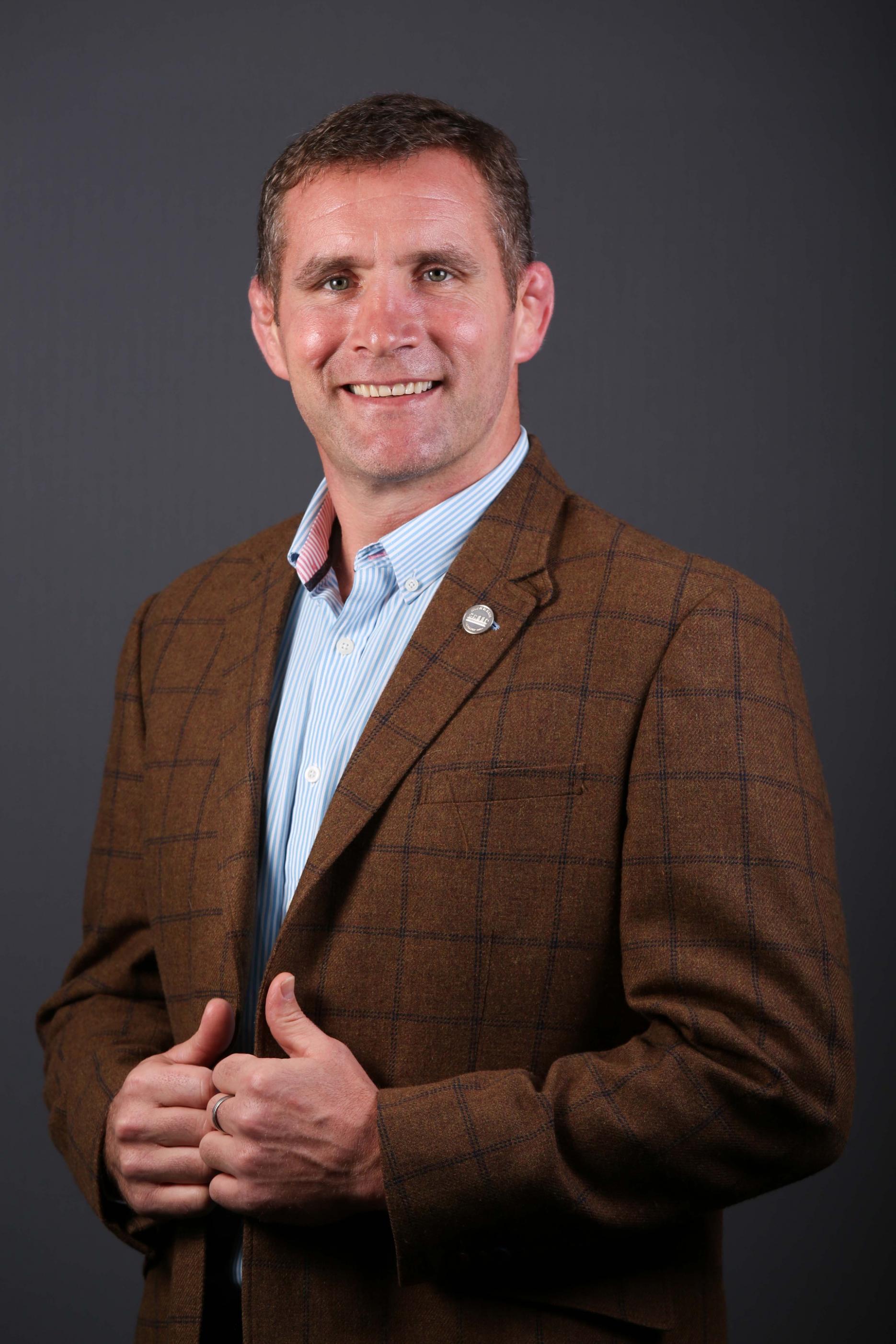 Phil Vickery announced as new Hospitality Action patron