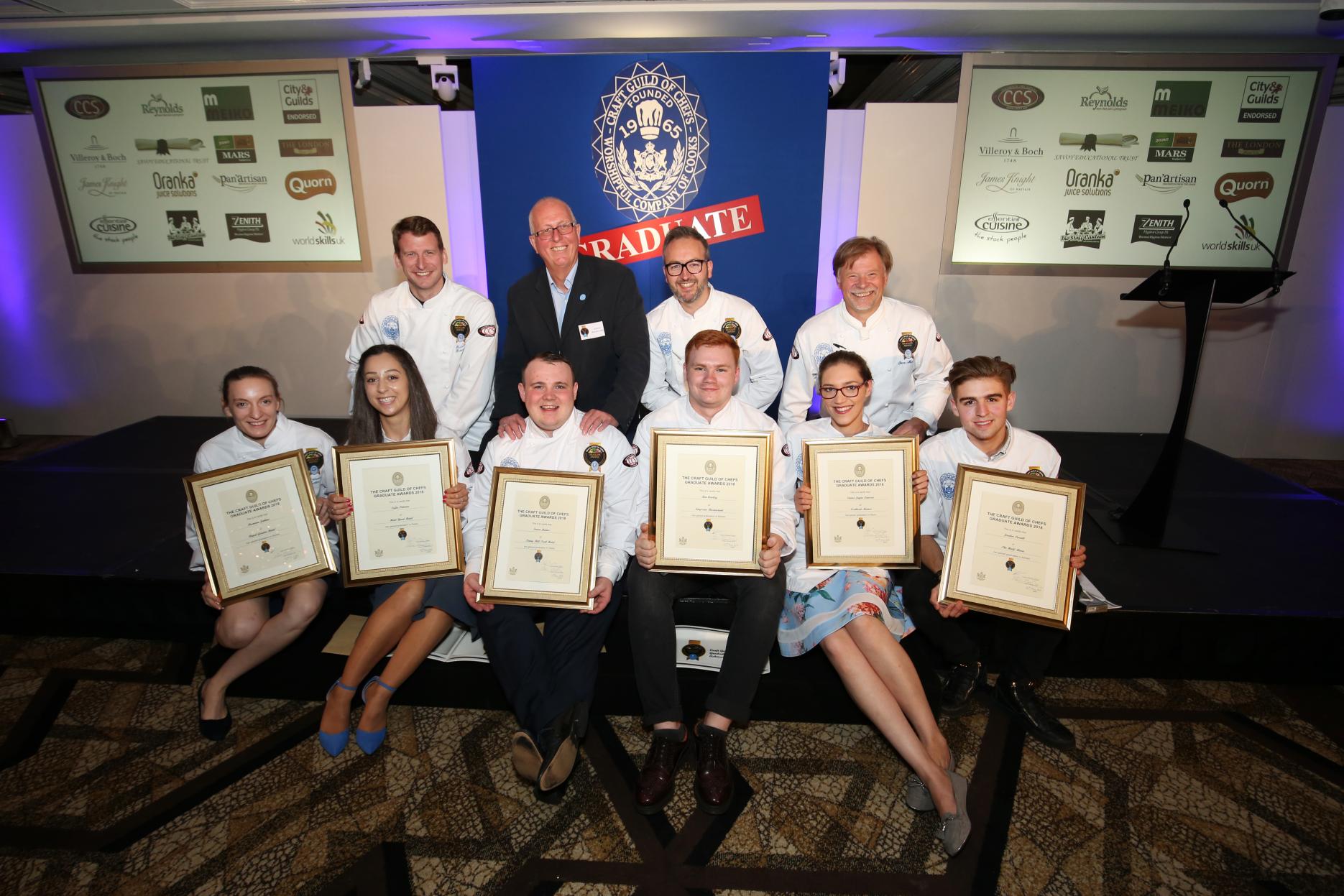 2018 graduates and examiners
