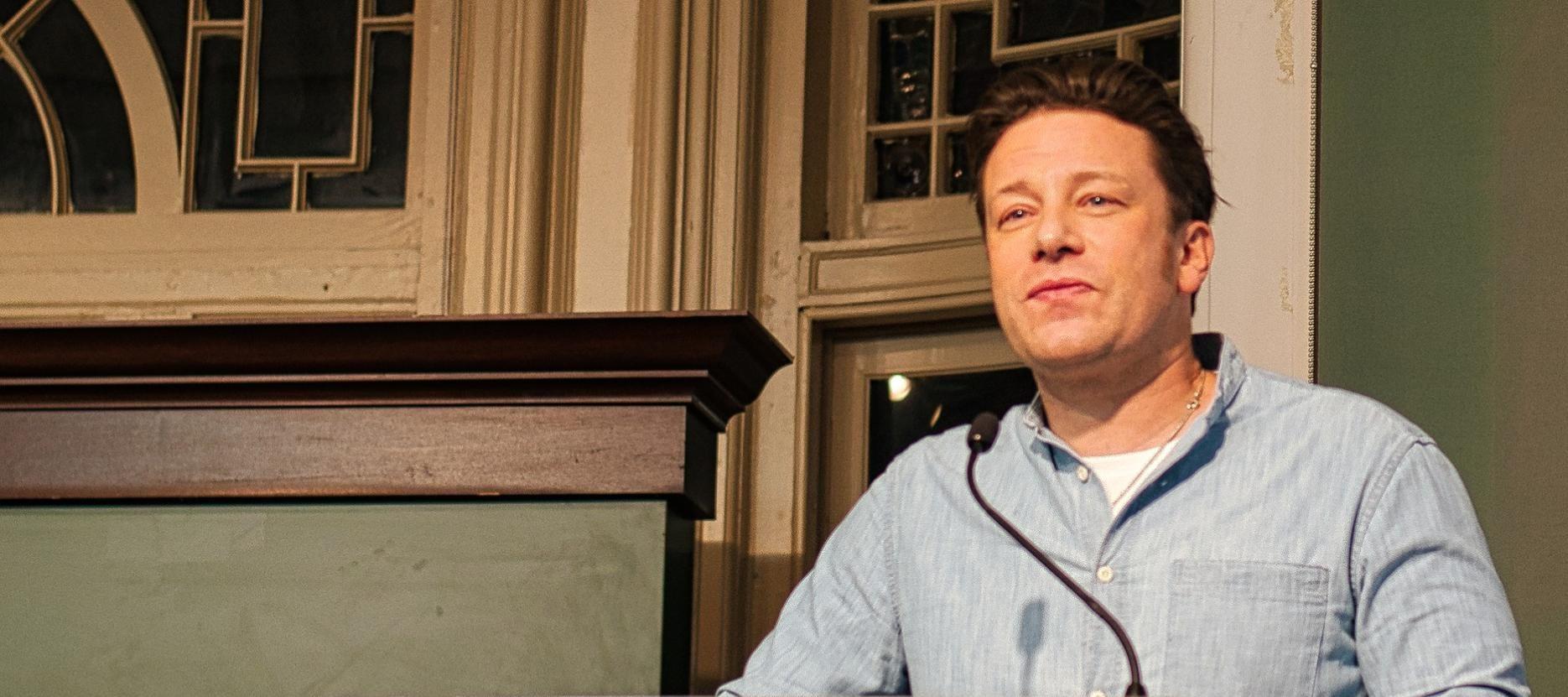 Celebrity chef Jamie Oliver supports Bang In Some Beans campaign  